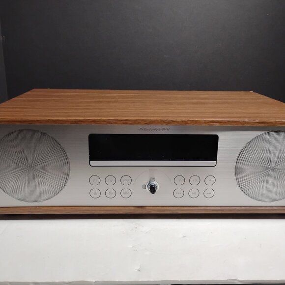 Crosley Fleetwood Speaker Radio Cd Player In Walnut (Bluetooth, Radio, CD) - Picture 3 of 15